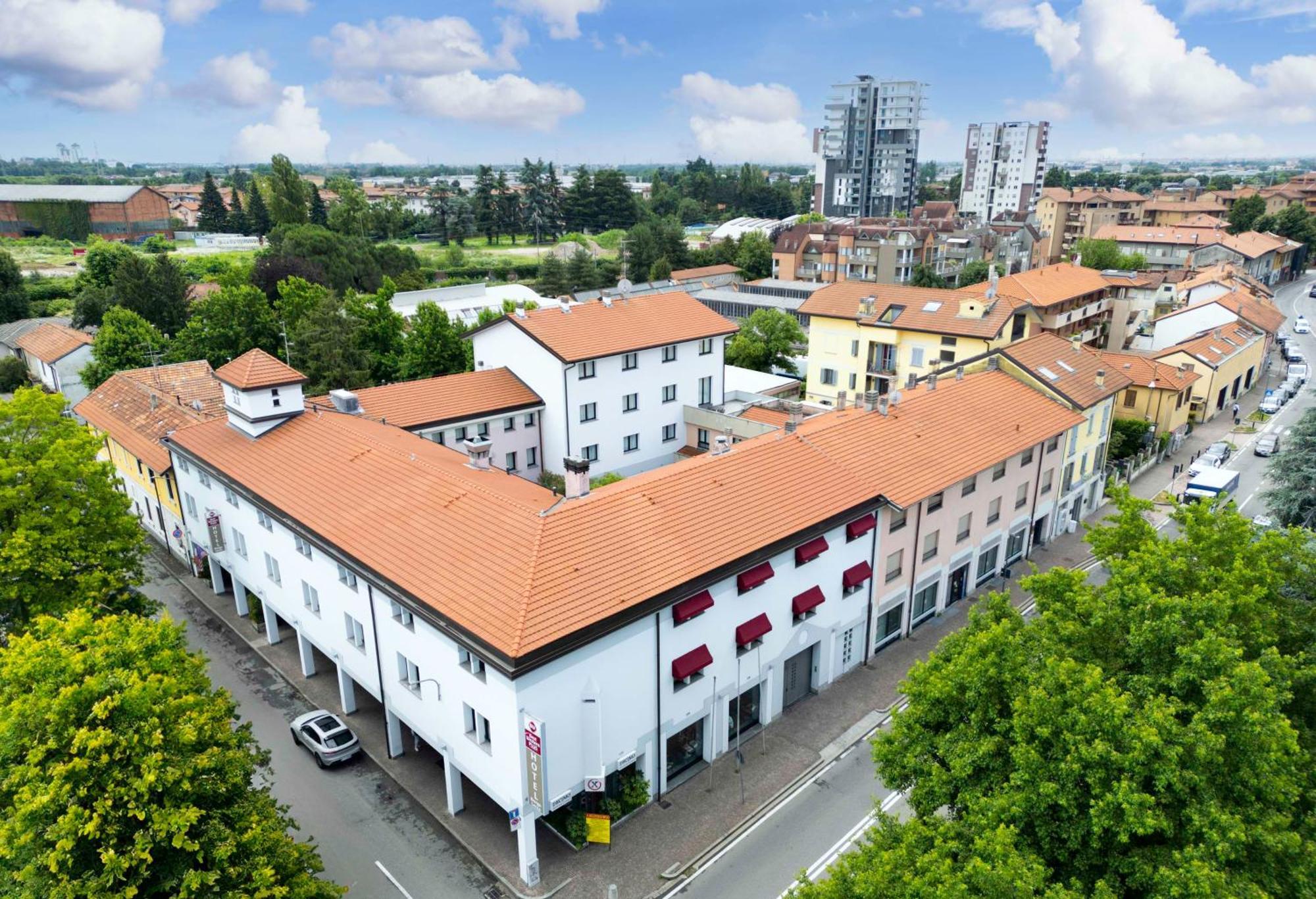 Best Western Plus Borgolecco Hotel Arcore Exterior foto