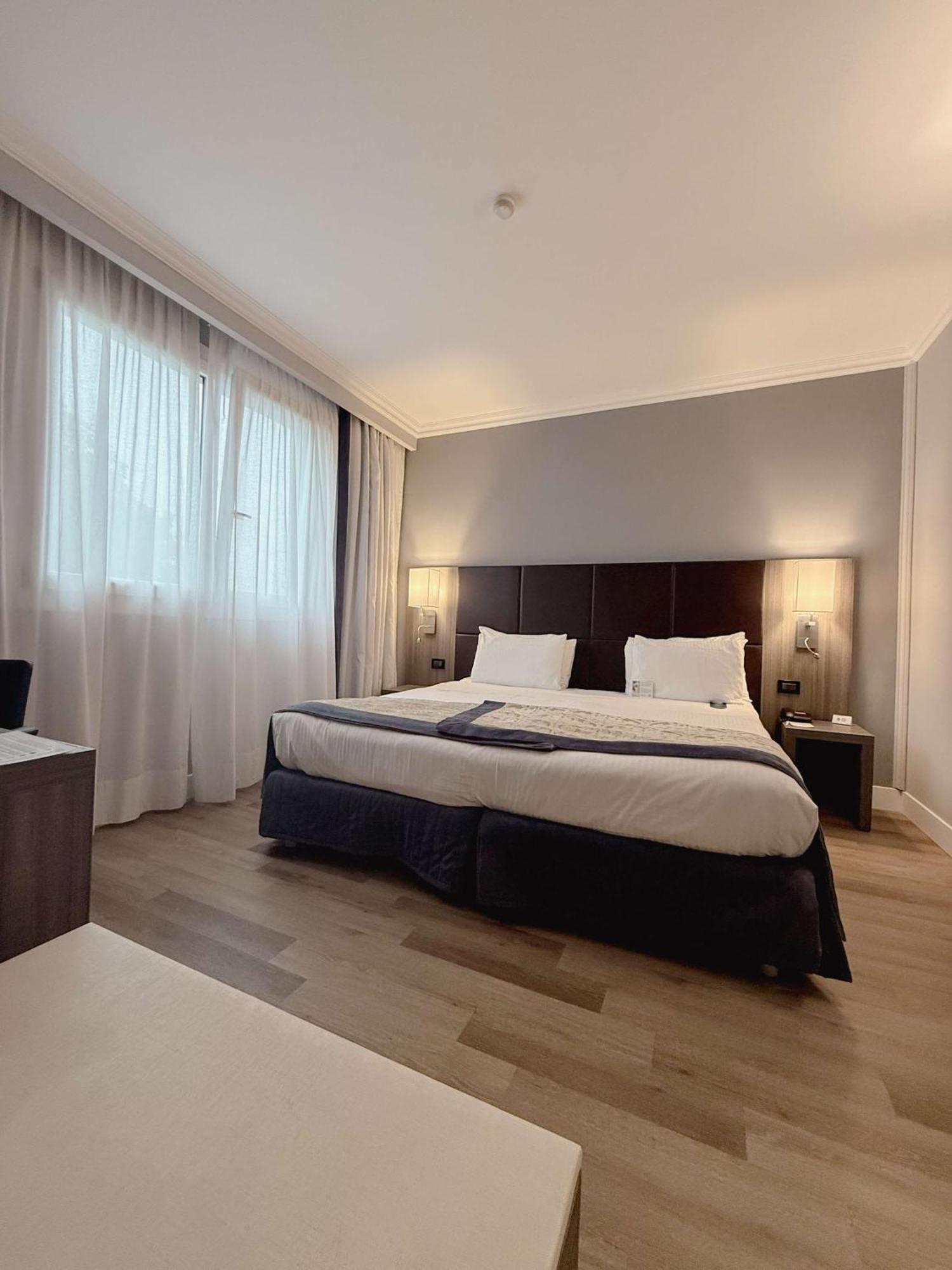 Best Western Plus Borgolecco Hotel Arcore Exterior foto